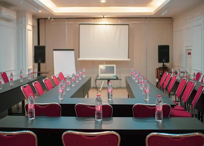 The Win Hotel Surabaya