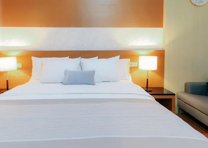 Home Guesthouse Surabaya