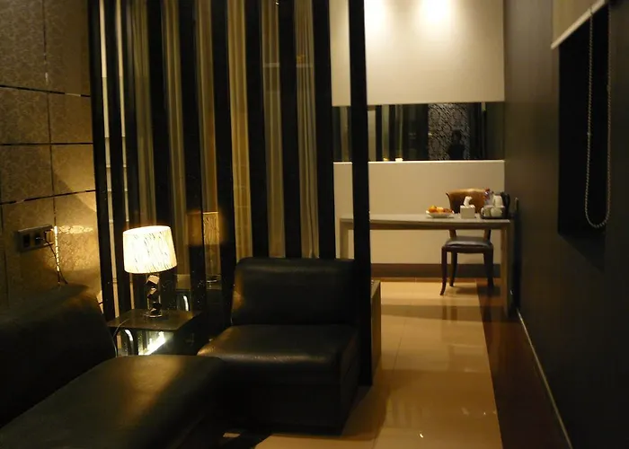 V3 Hotel Surabaya